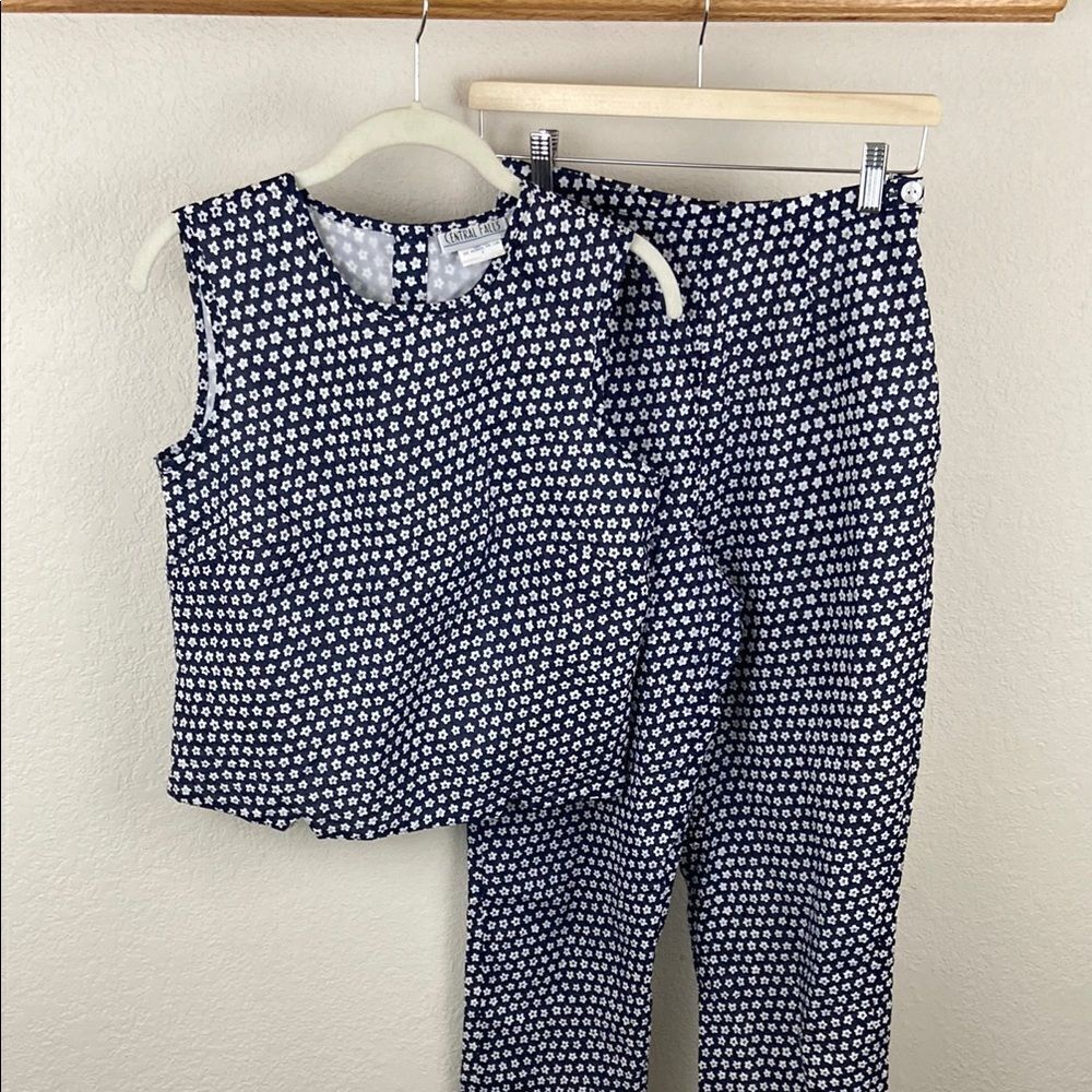 Vintage Central Falls Navy and White Floral Sleeveless Top and Pants Set size S